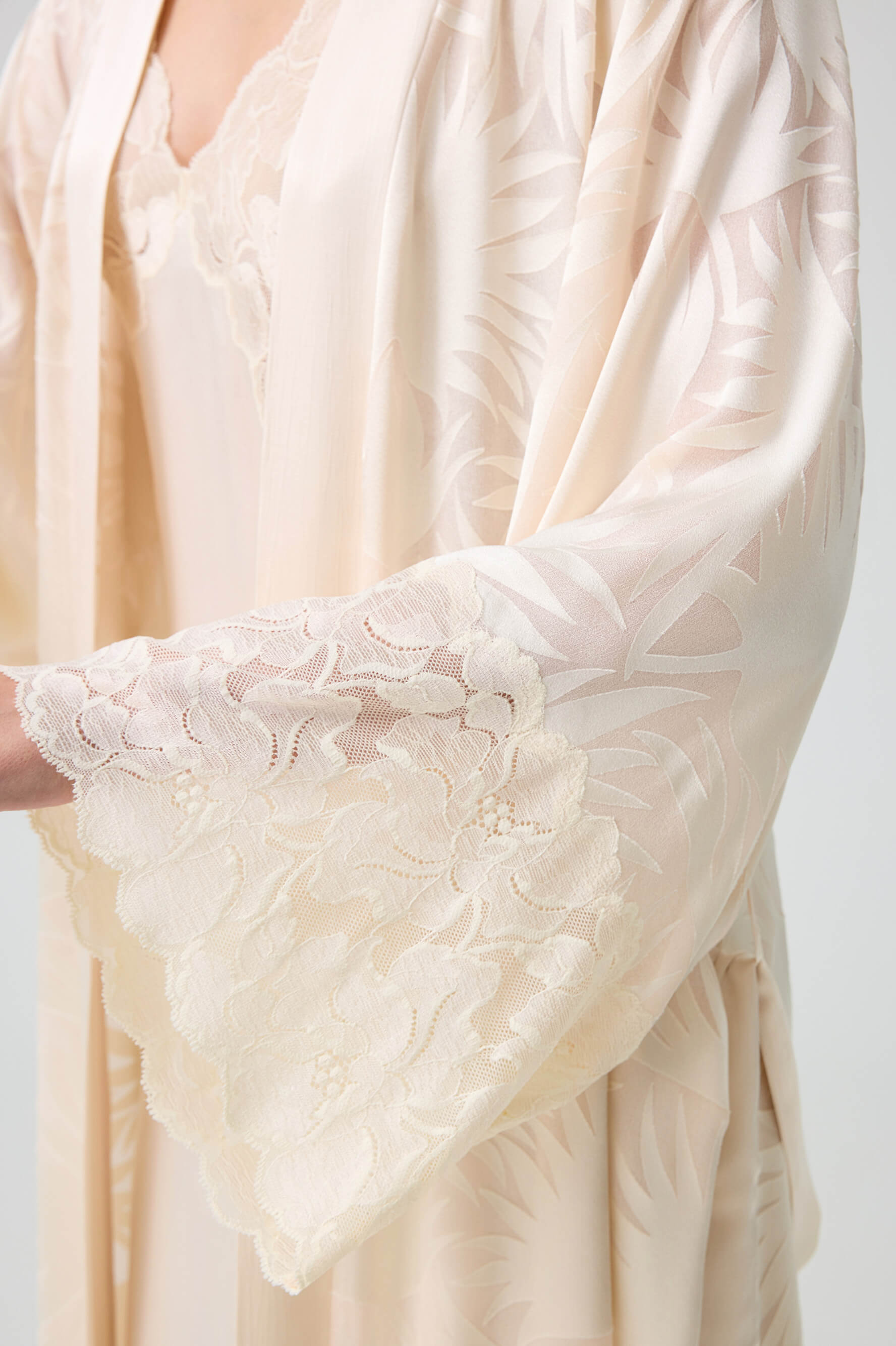 Charlotte - Trimmed Silky Robe Set with Inner Nightie - Vanilla