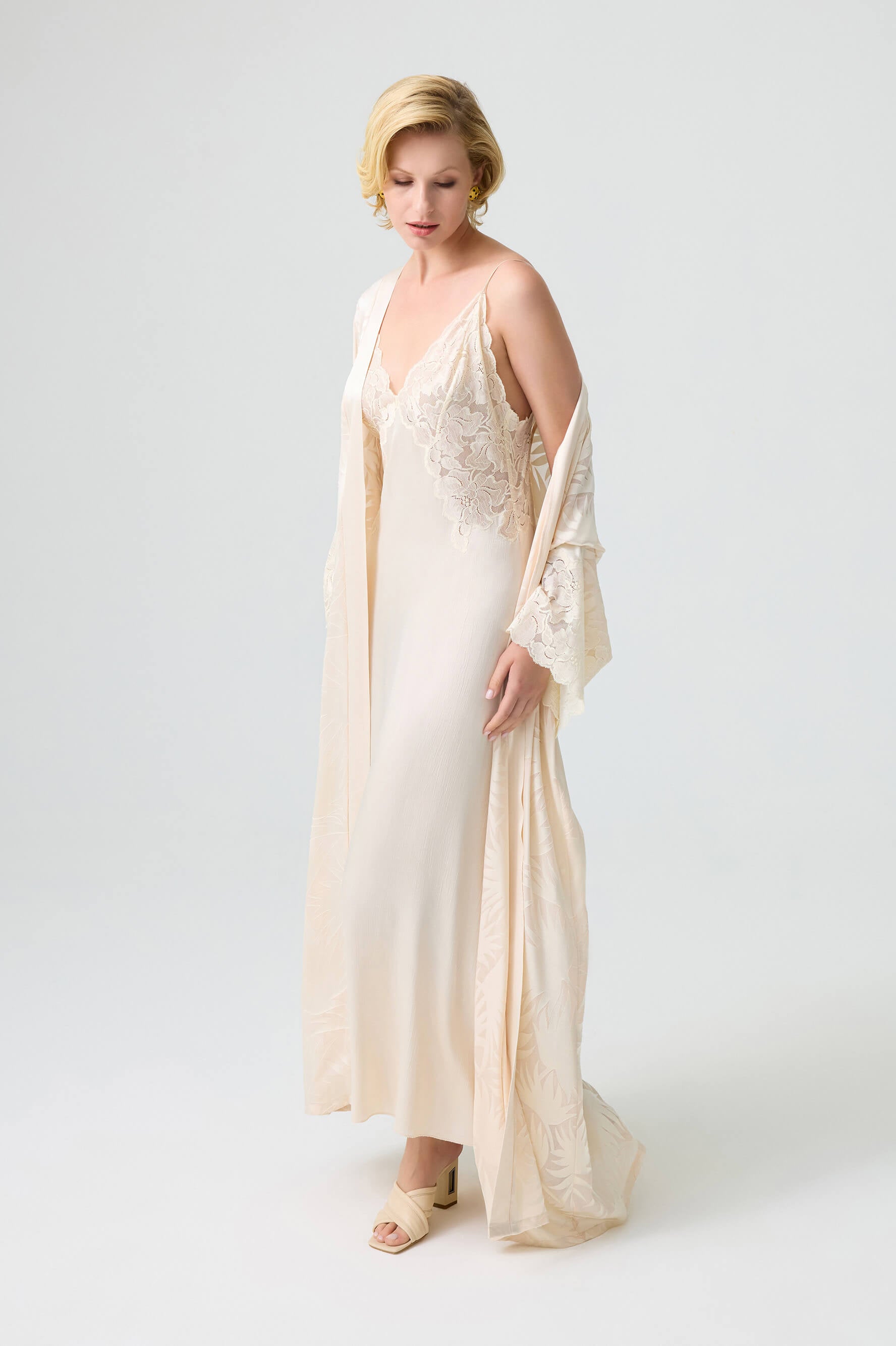 Charlotte - Trimmed Silky Robe Set with Inner Nightie - Vanilla