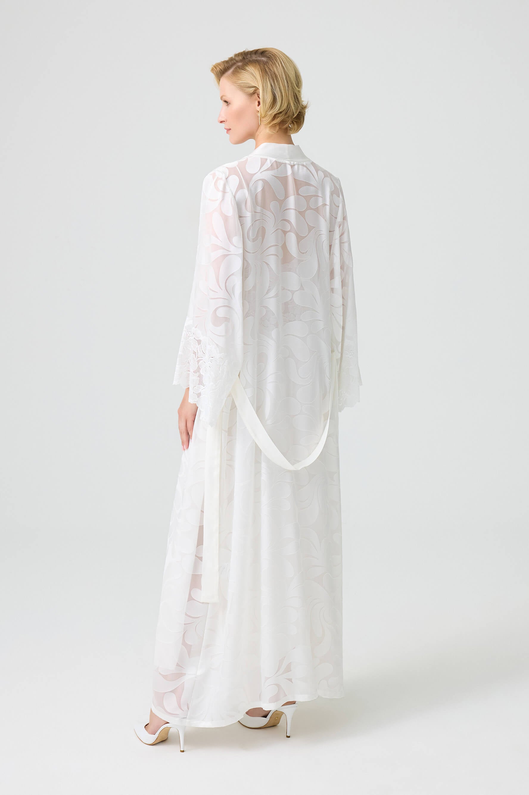 Silky Charlotte Robe Set Off White