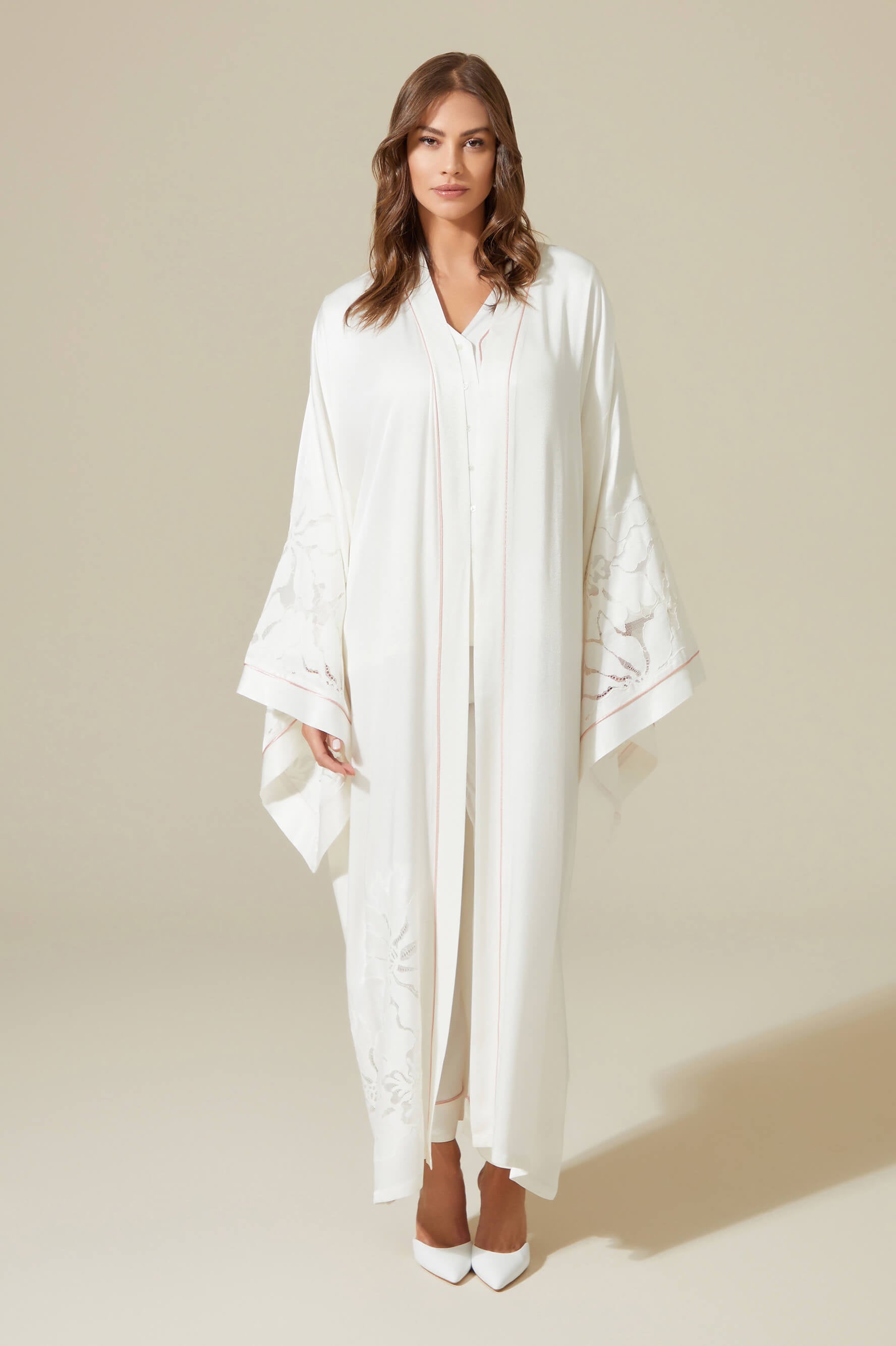 Hope Long Trimmed Robe Set with Pyjama Set - Off White with Shell Pink Pipe