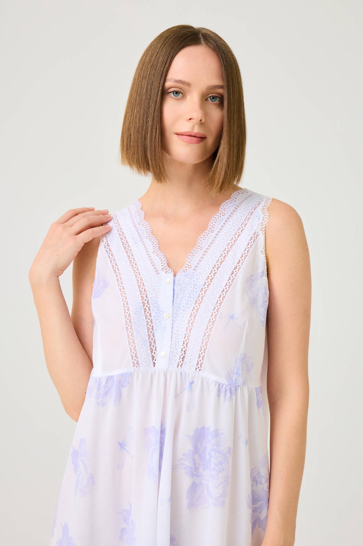 Lilas Long Cotton Voile Printed Nightgown with Off White Lace
