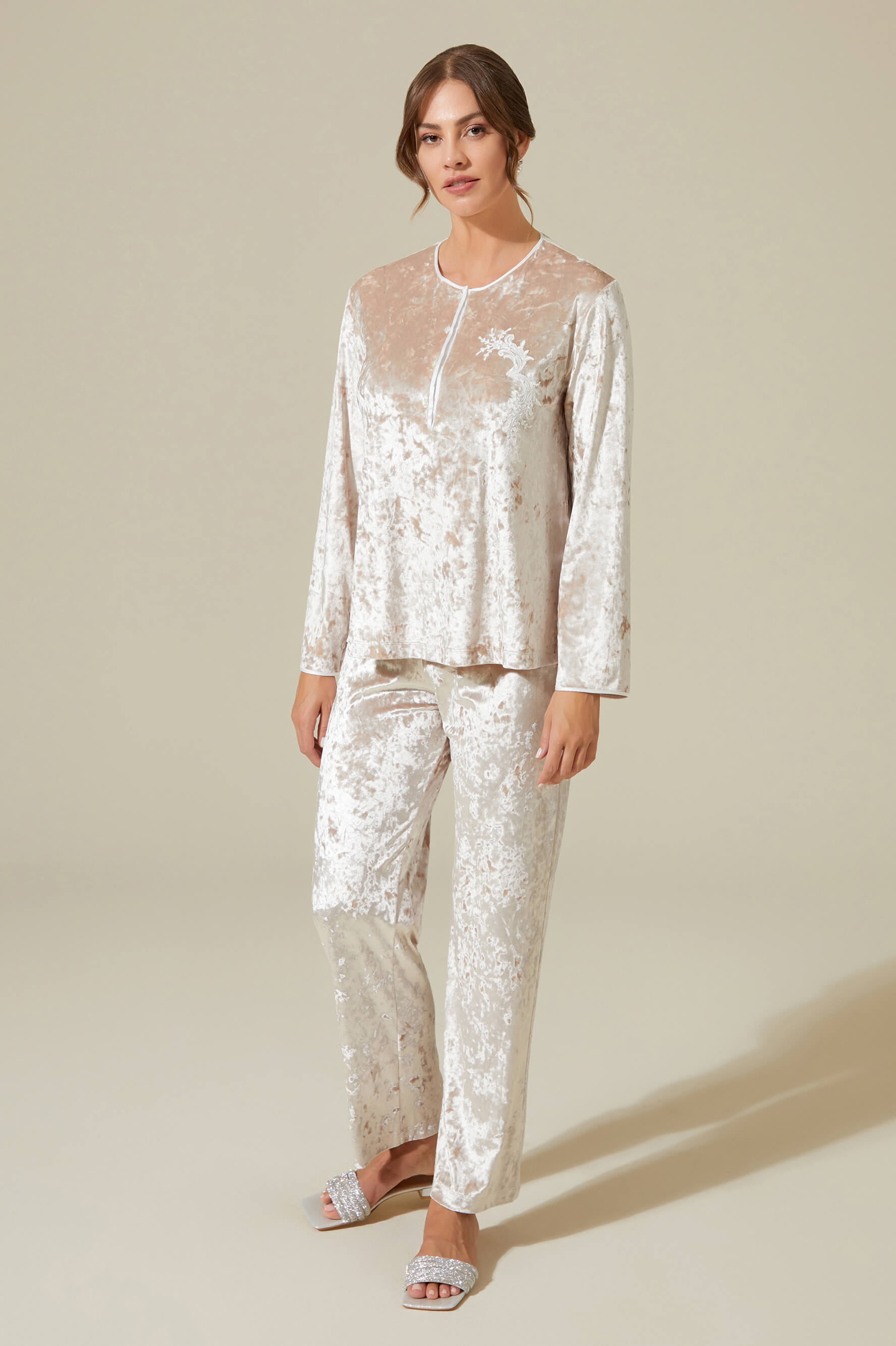 Latifa Velvet Pajama Set - Beige