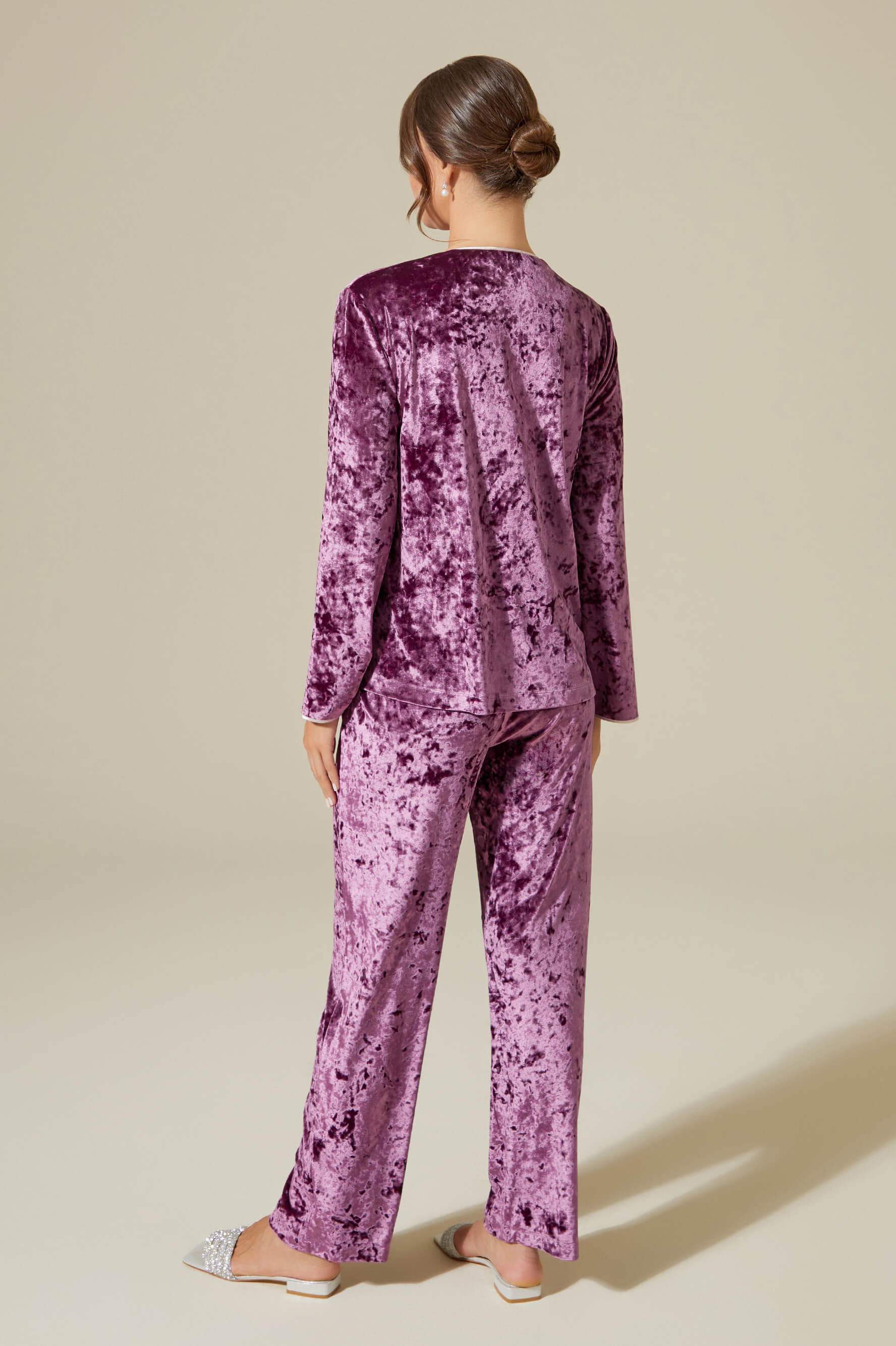 Nihal Long Velvet Robe Set Twith Matching Velvet PJ Set with Button - Powder on Plum