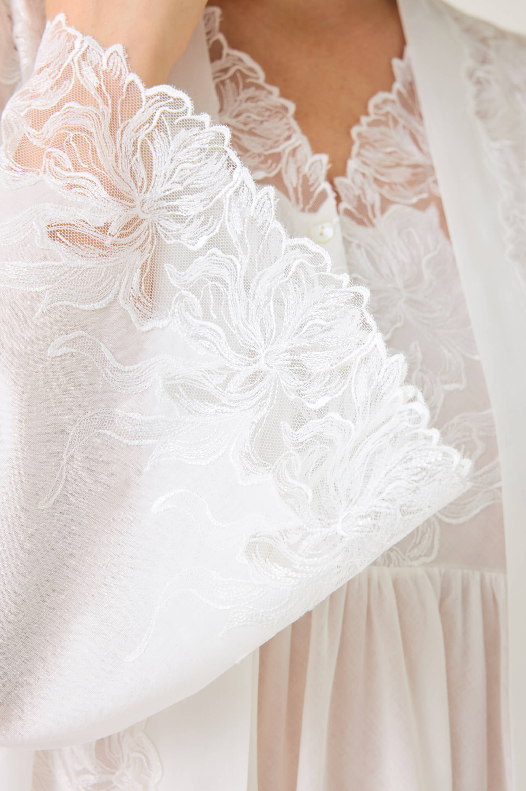 Liliane Long Cotton Voile Robe Set with Off White Lace on Off White