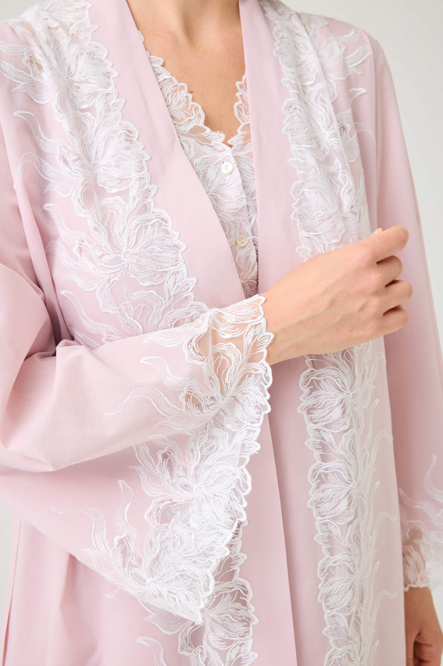 Liliane Long Cotton Voile Robe Set with Off White Lace on Powder