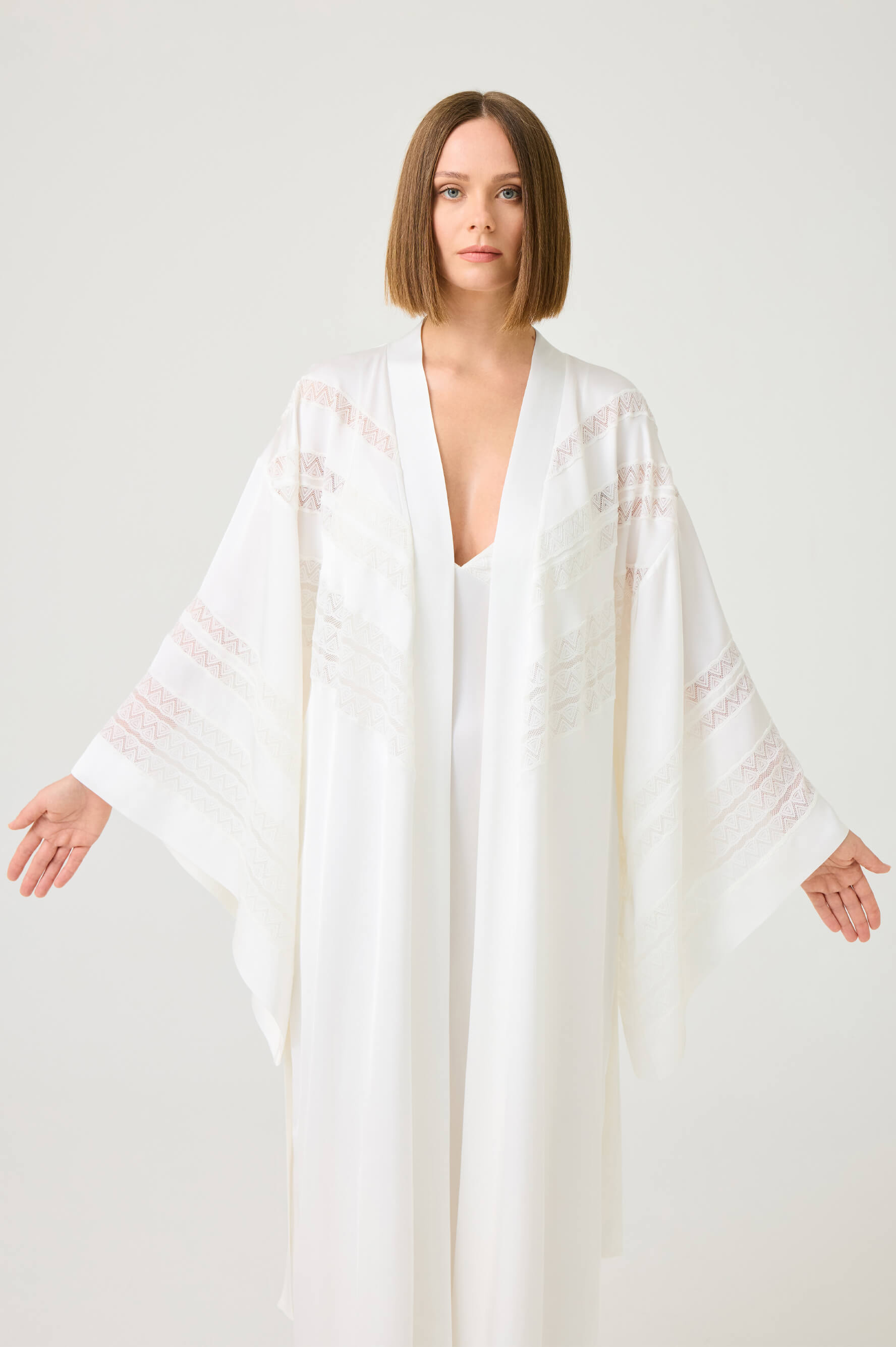 Giza Long Rayon Robe Set with Off White Lace on Off White