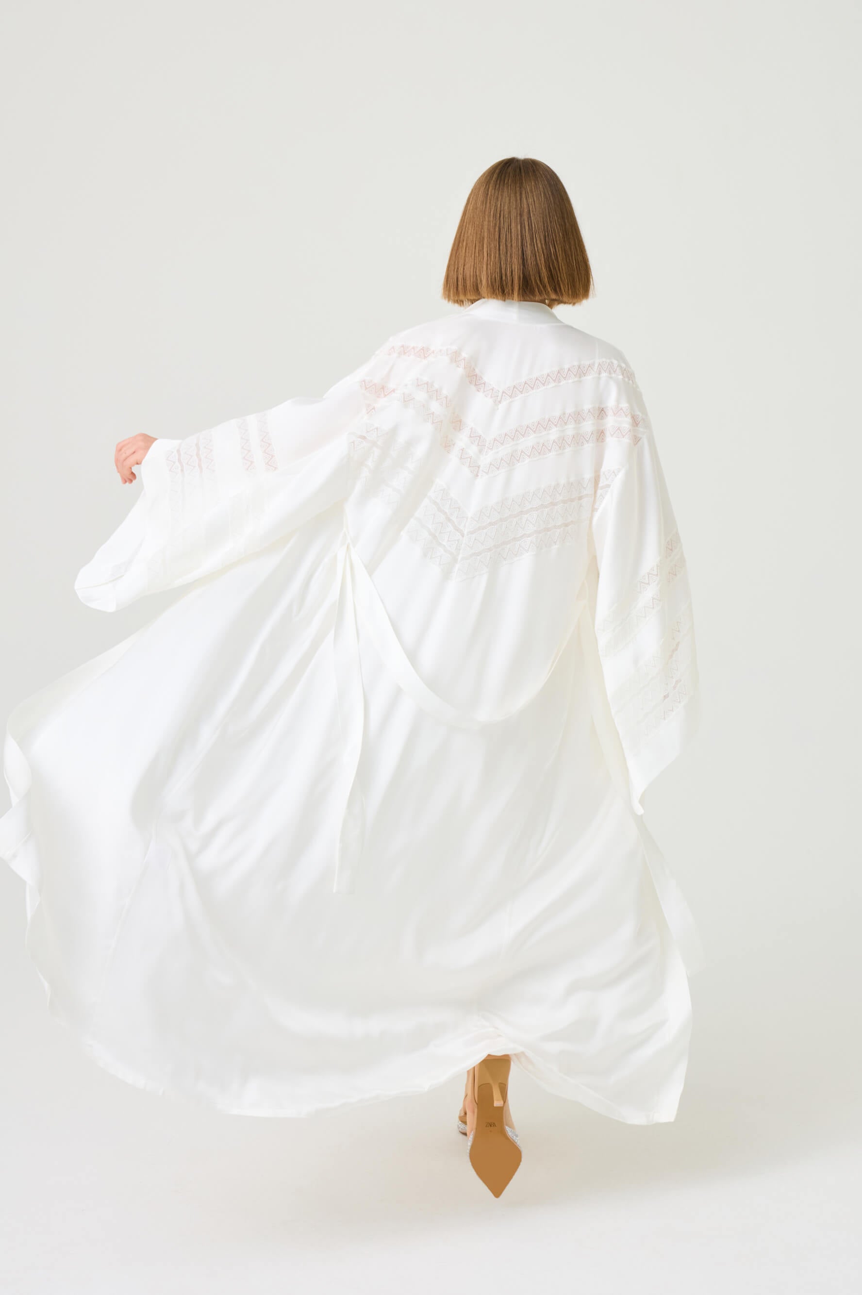 Giza Long Rayon Robe Set with Off White Lace on Off White