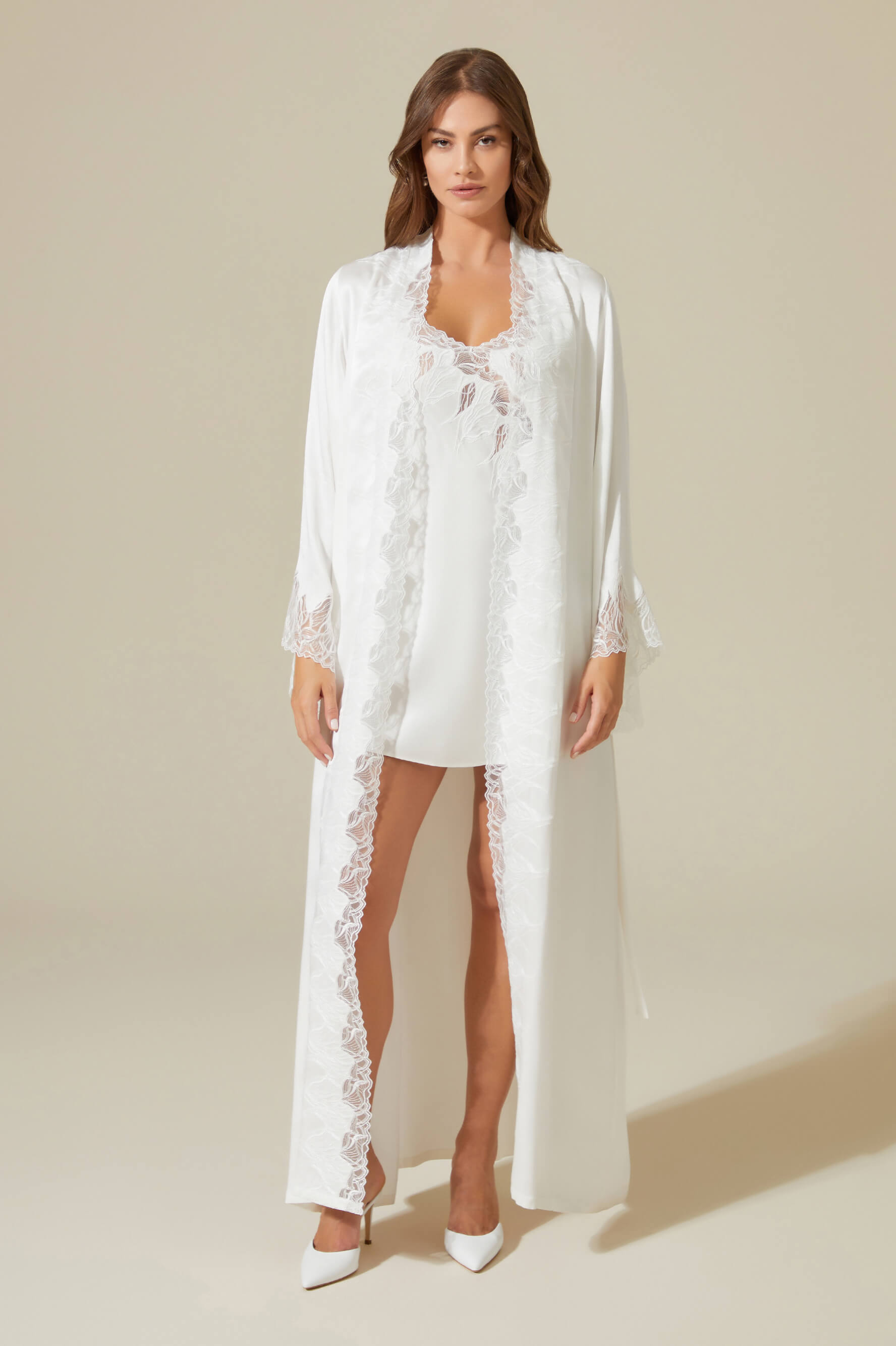 Miss Lerna Silky Robe Set White