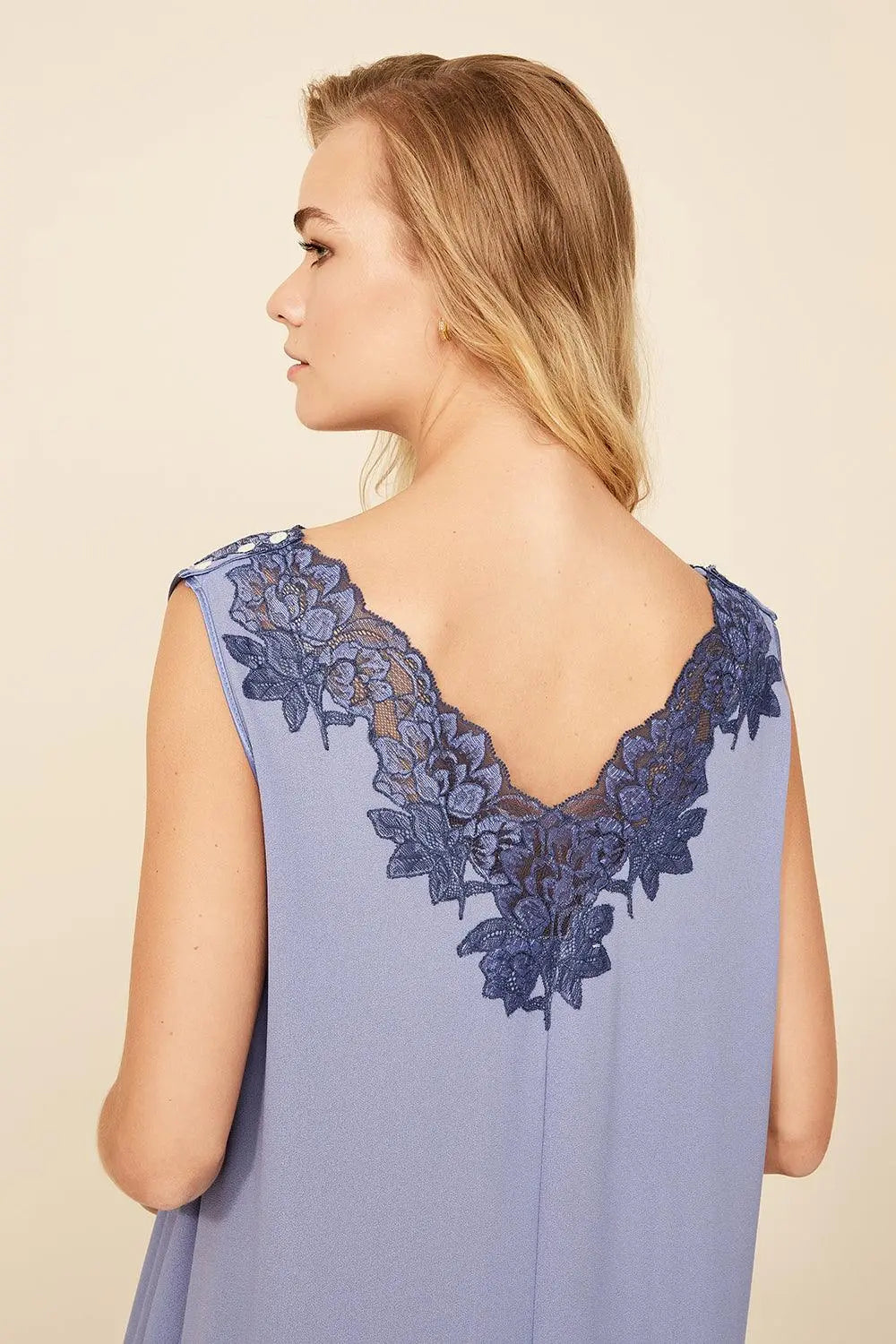 Freya - Silky Crepe Buttoned Nightgown Lilac