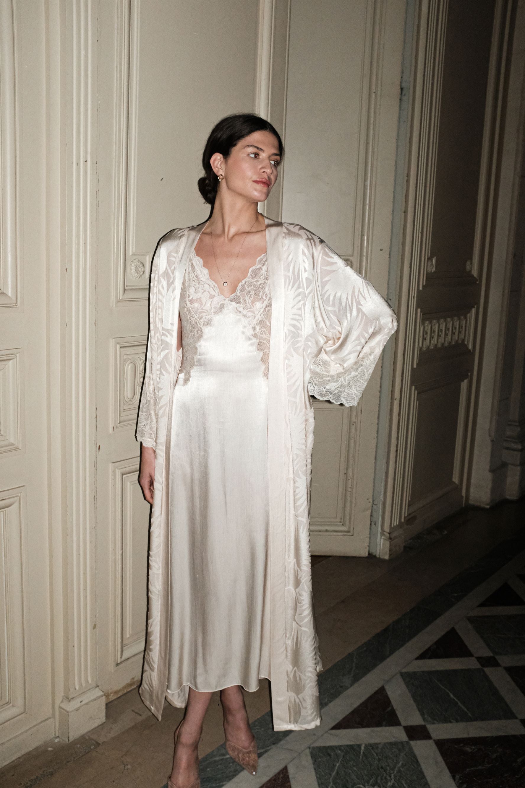 Charlotte - Trimmed Silky Robe Set with Inner Nightie - Vanilla