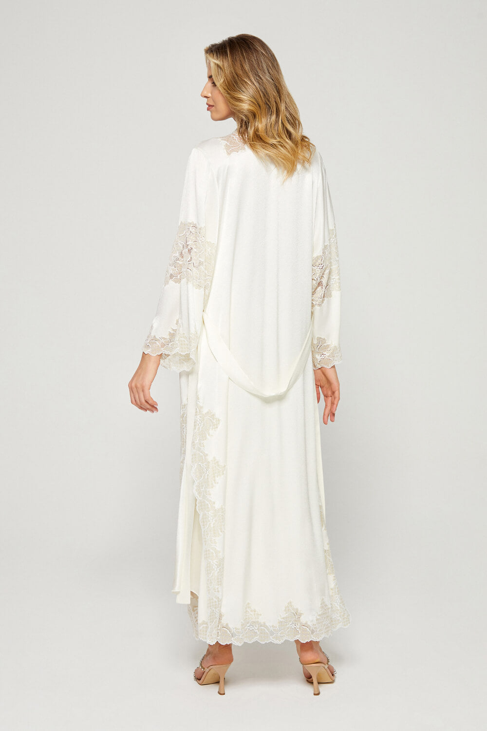 Yvonne Silky Robe Set Off White