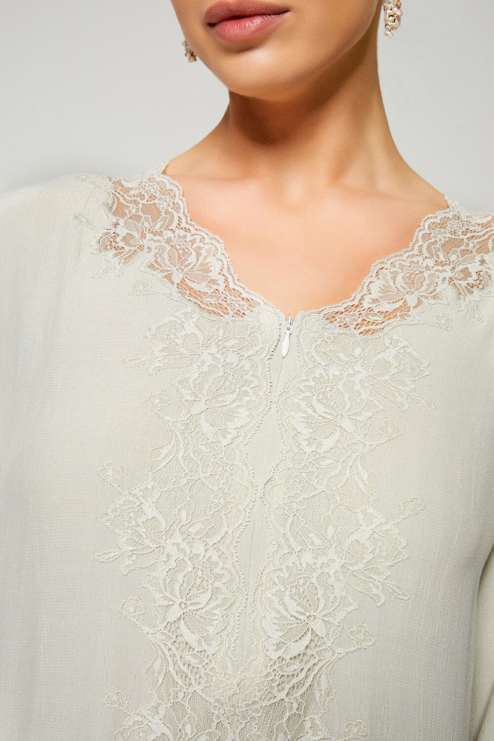 Minty - Long Sleeve Marocain Crepe Zippered Dress with Lace - Mint Green