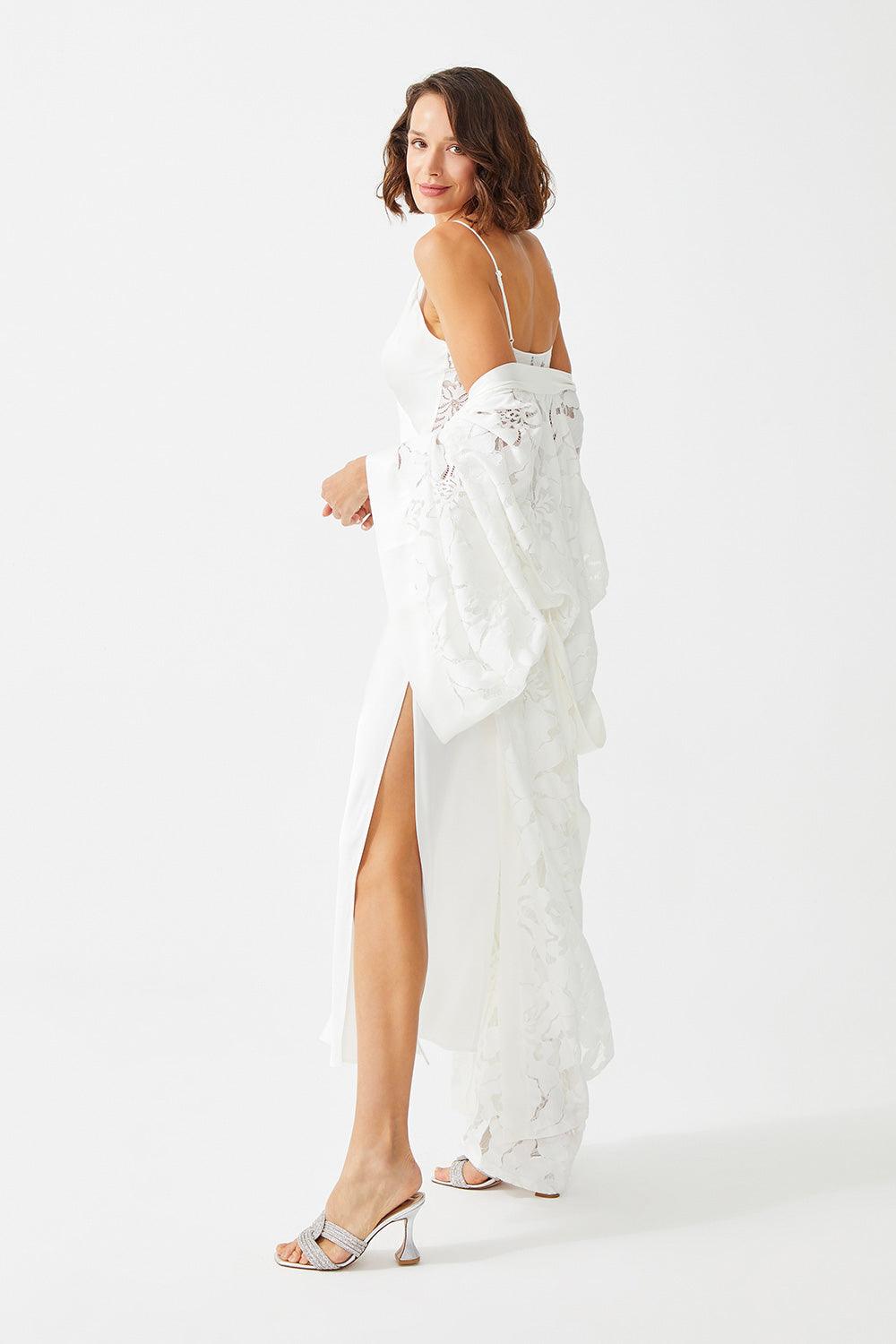 Bellis Long Rayon Trimmed with Lace Robe Set - Bocan