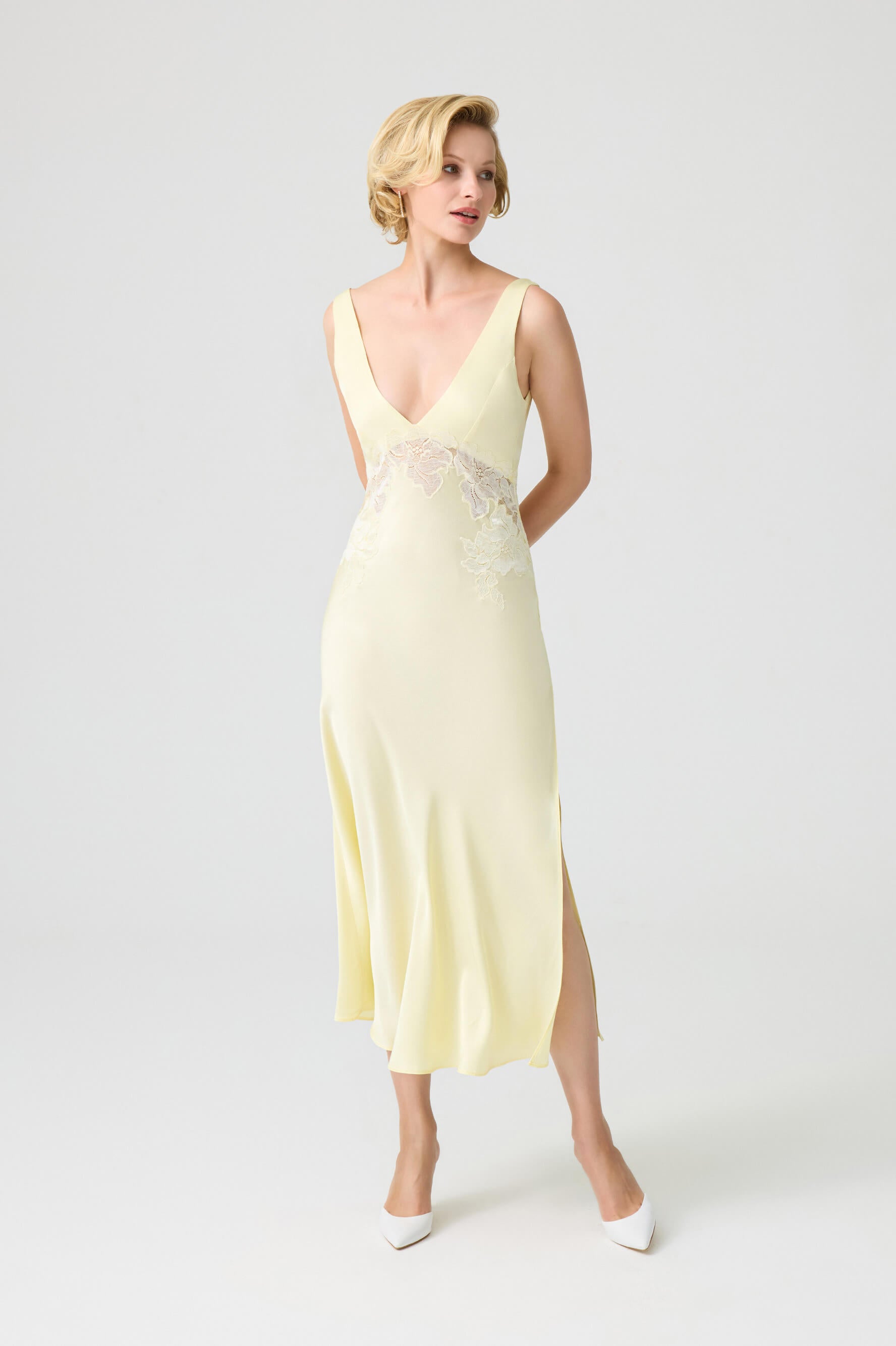 Eugenie - Trimmed Long V Neck Inner Nightie - Butter Yellow