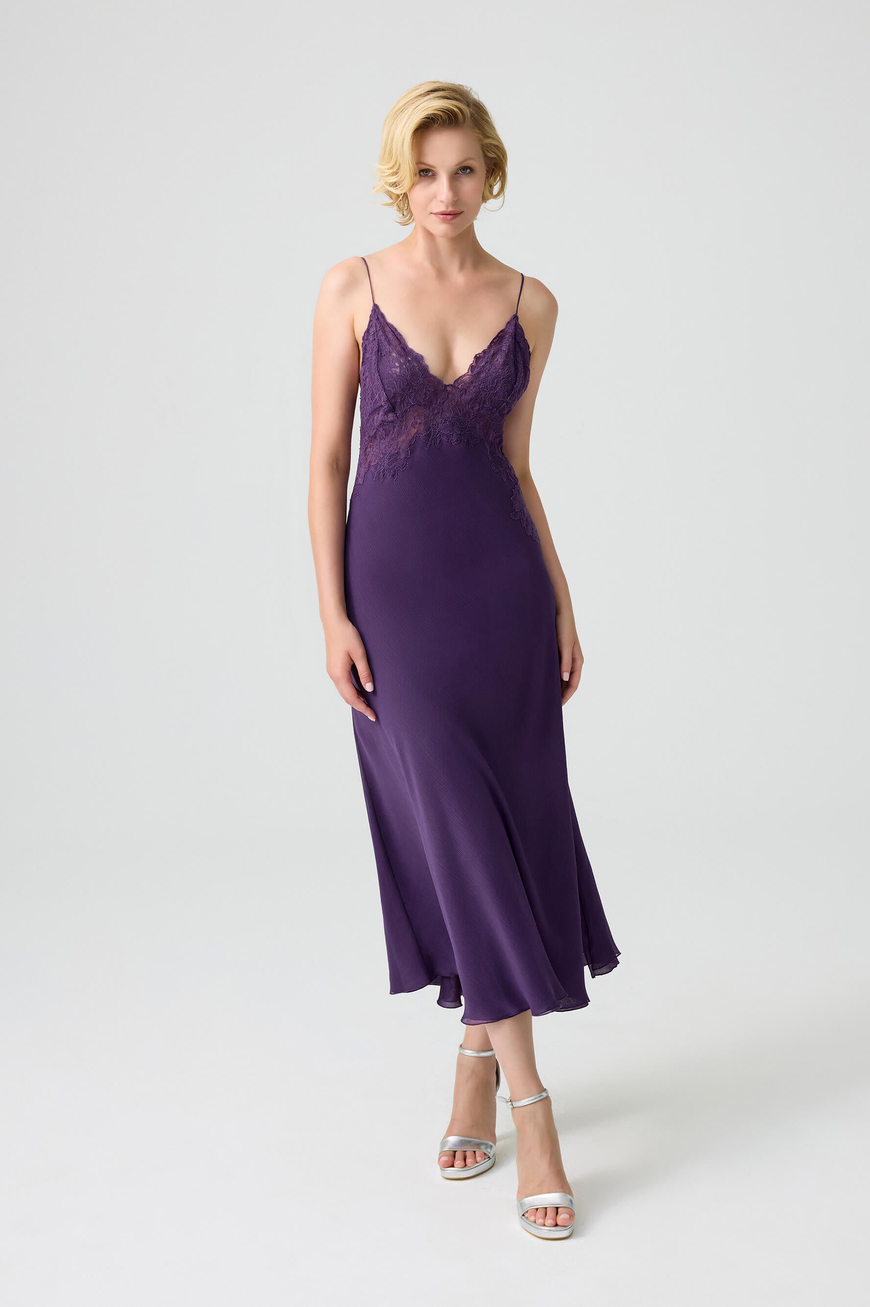 Joan - Silky Crepe Long Trimmed on the Neck Inner Nightie - Dark Violet