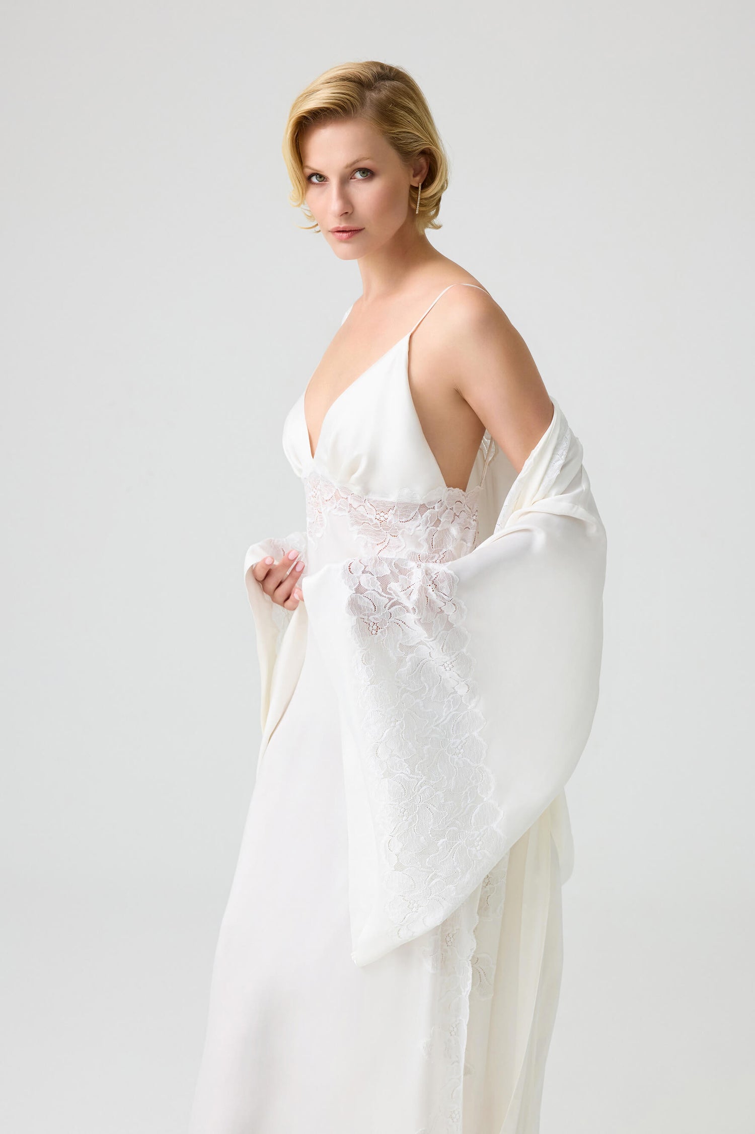 Arabella - Trimmed CUPRO Robe Set with CUPRO Inner Nightie - White