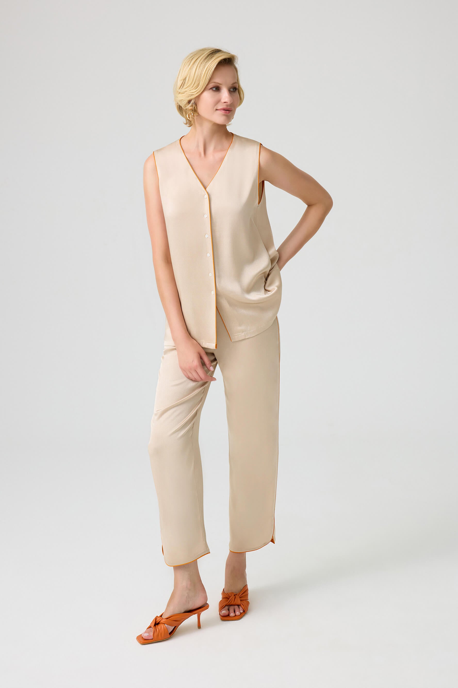 Alabaster - Rayon Sleeveless and Buttoned PJ Set with Long Robe Set