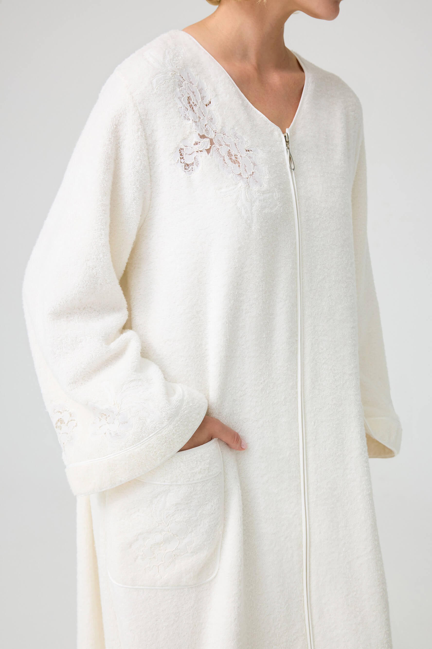 Charm - Zippered and Trimmed Cotton Bathrobe - Off White