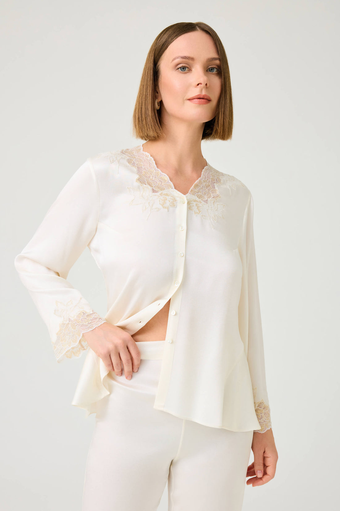 Big Rose Long Rayon Buttoned Pyjama Set with Gold Lace on Off White