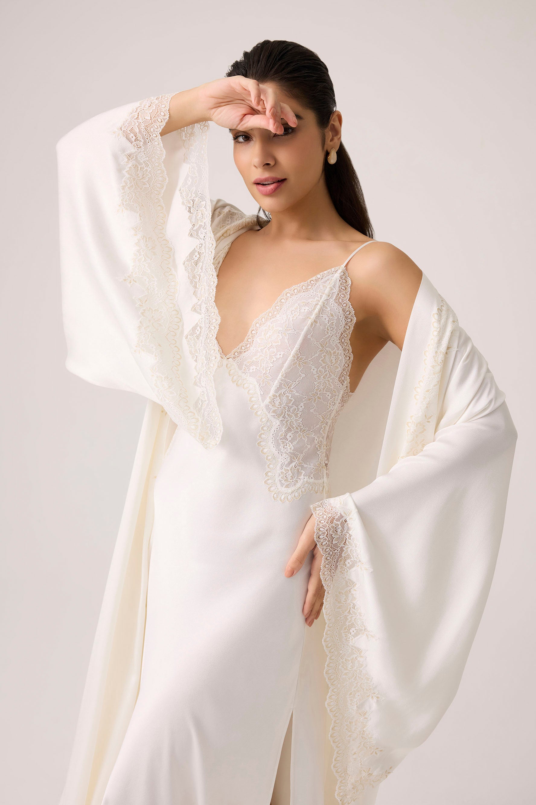 Sera Silky Rayon Robe Set Off White