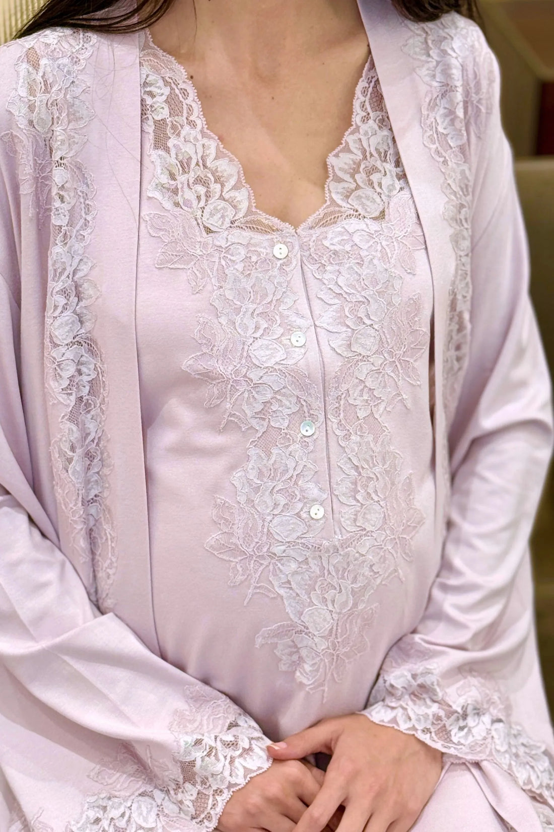 Solenne powder satin robe with lace detailing
