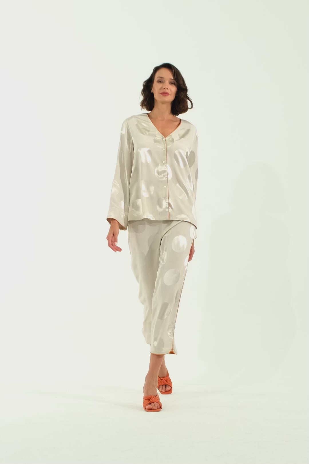 Momo Long Sleeve Buttoned and Patterned Pyjama Set - Beige